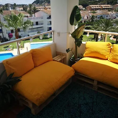 Casa En Urb. Con La Piscina Mas Grande De Javea. *
