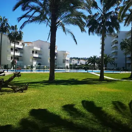 Casa En Urb. Con La Piscina Mas Grande De Javea. Apartment *
